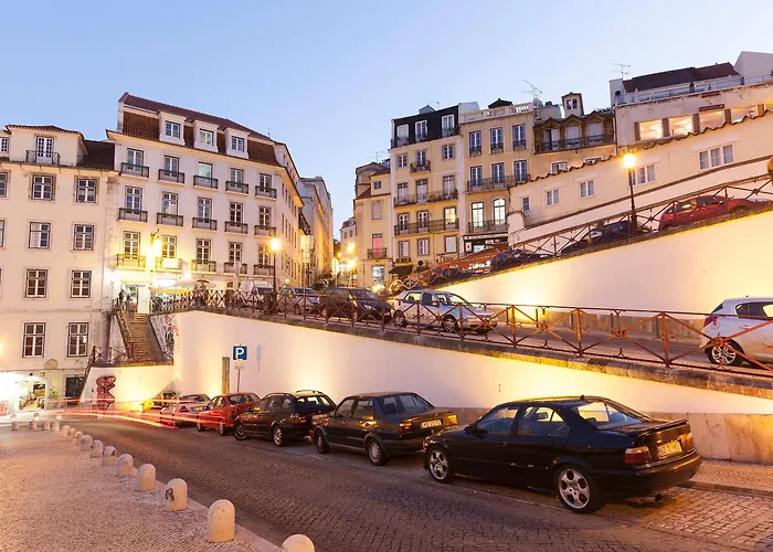 Hello Lisbon Rossio Apartments *